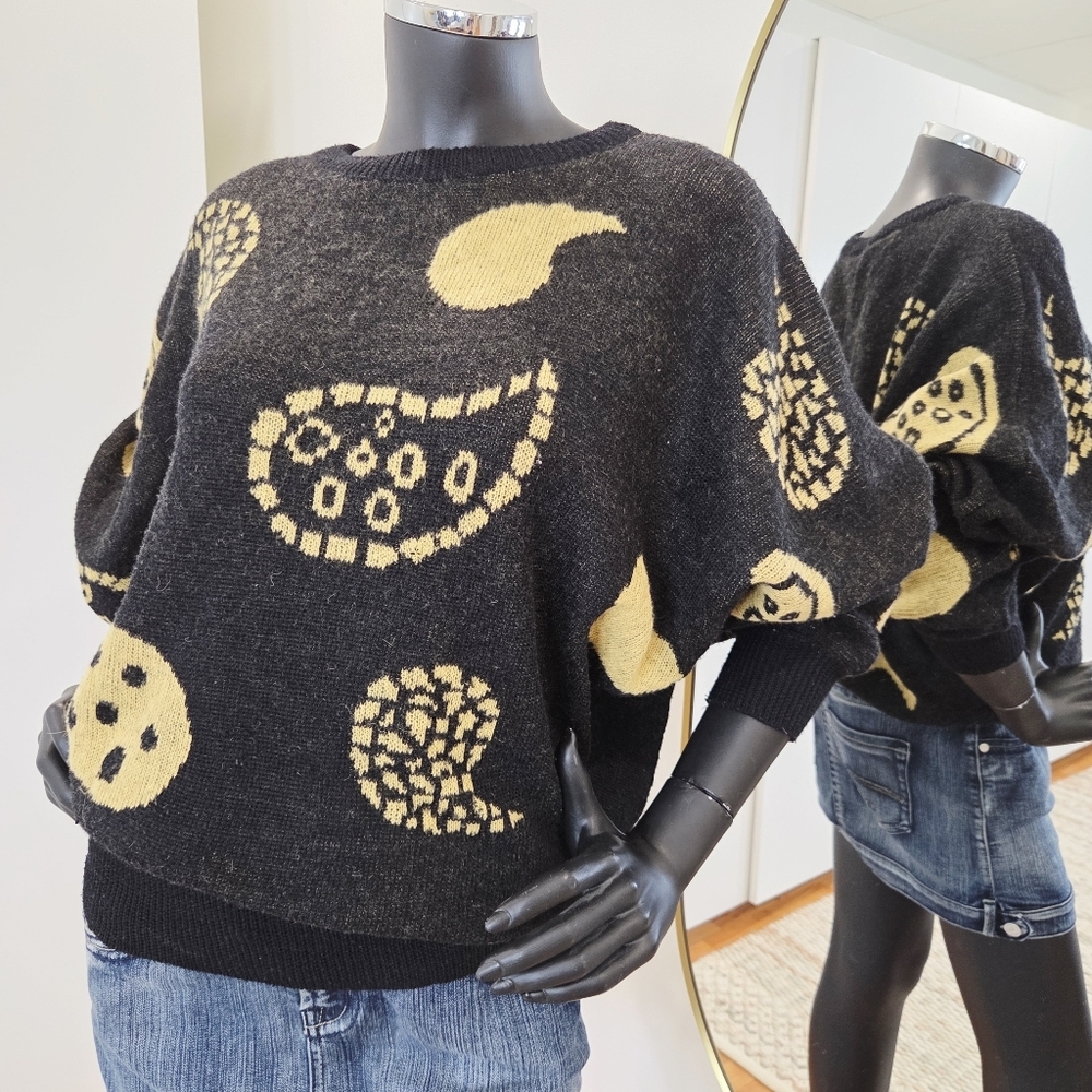 Vintage 1980s Framboise Batwing Sweater – Graphic Paisley Knit in Lambswool & An